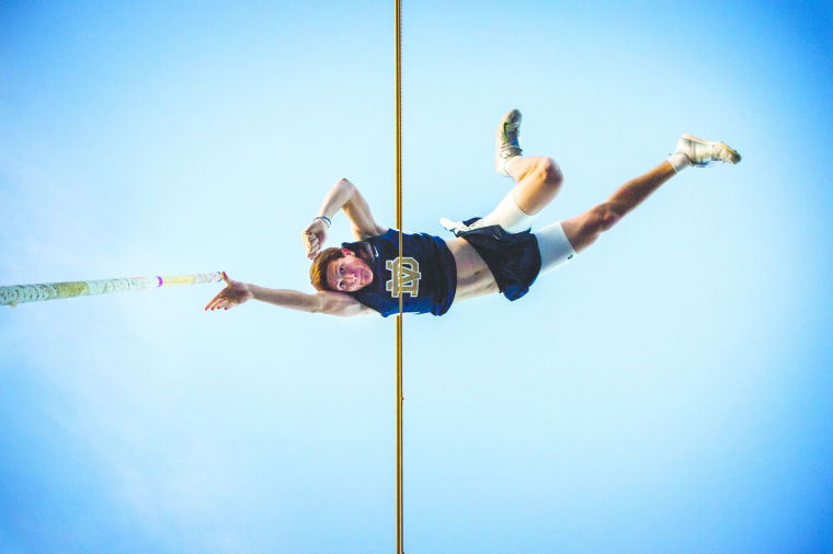 DV Pole Vault